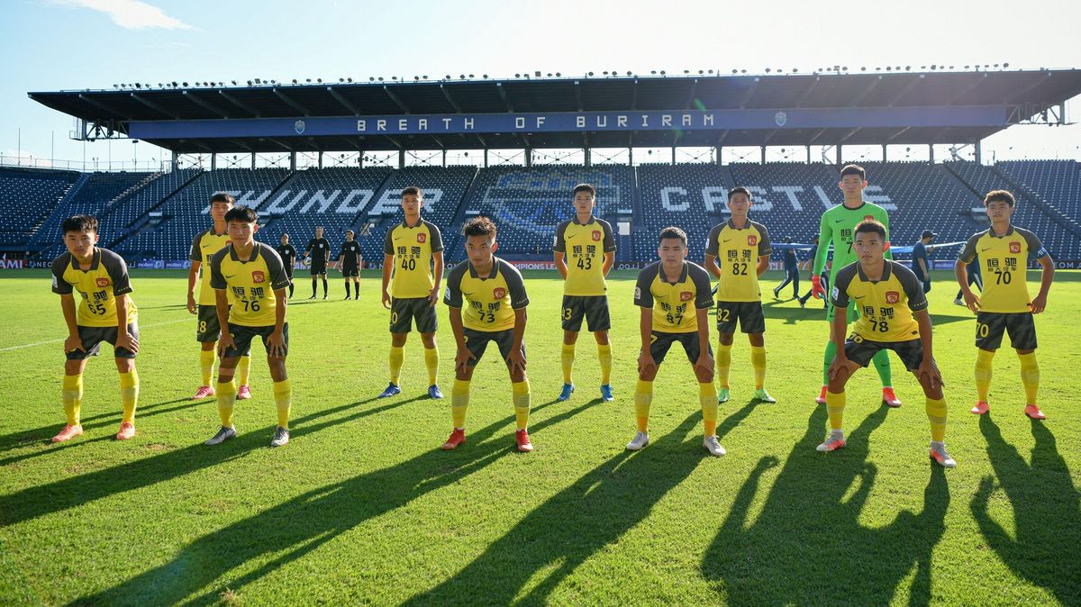 Někdejší čínský hegemon FC Kuang-čou končí v profesionálním fotbale
