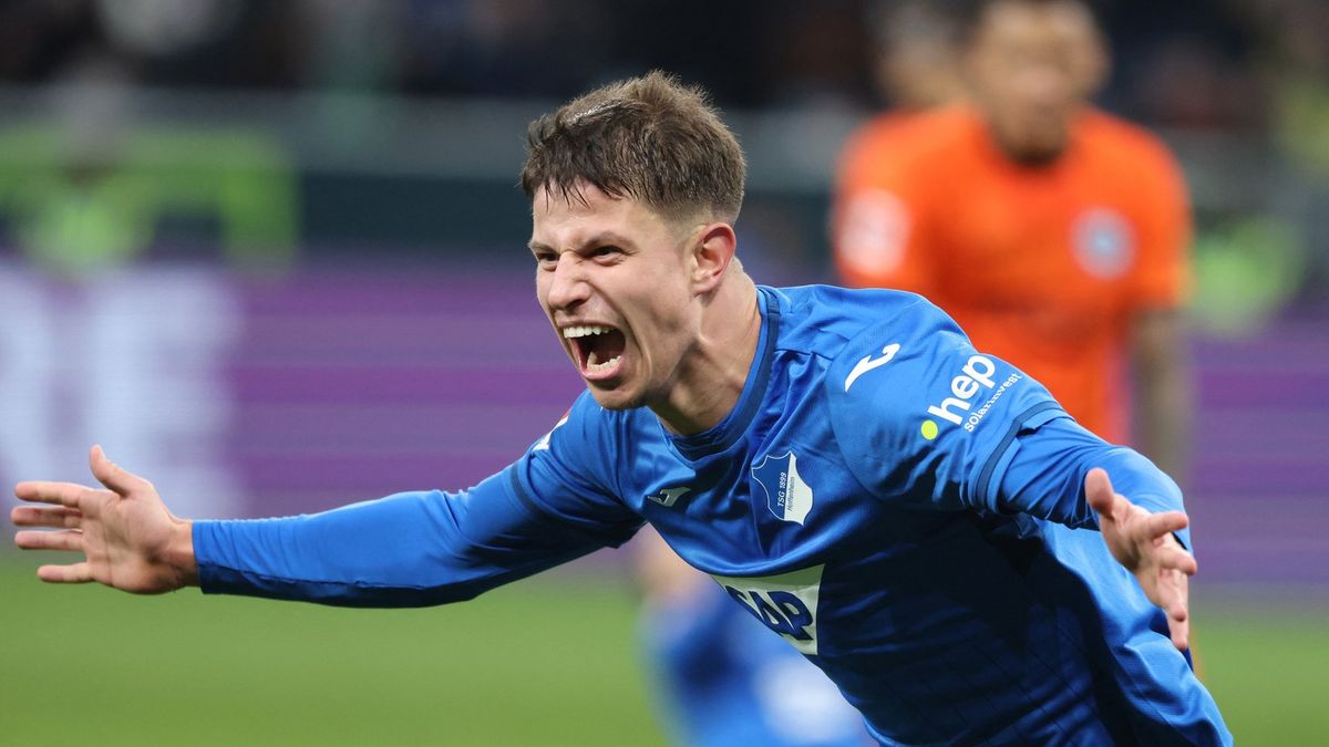 Hložek zazářil, gólem v nastavení zařídil Hoffenheimu remízu proti Frankfurtu