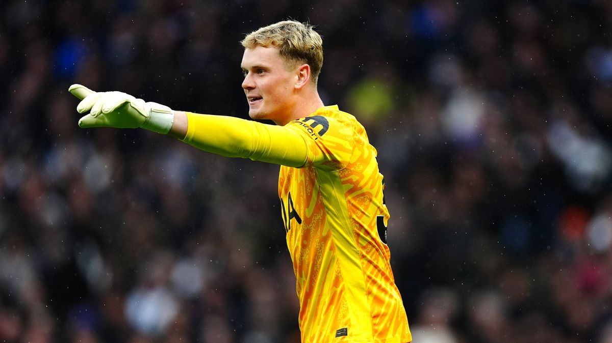 Tottenham s Kinským v bráně neudržel vedení, doma nestačil na Leicester