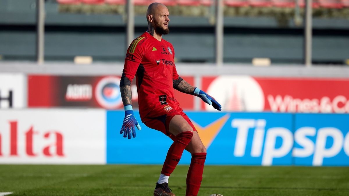 Gólman Macík míří z Olomouce do Slovanu