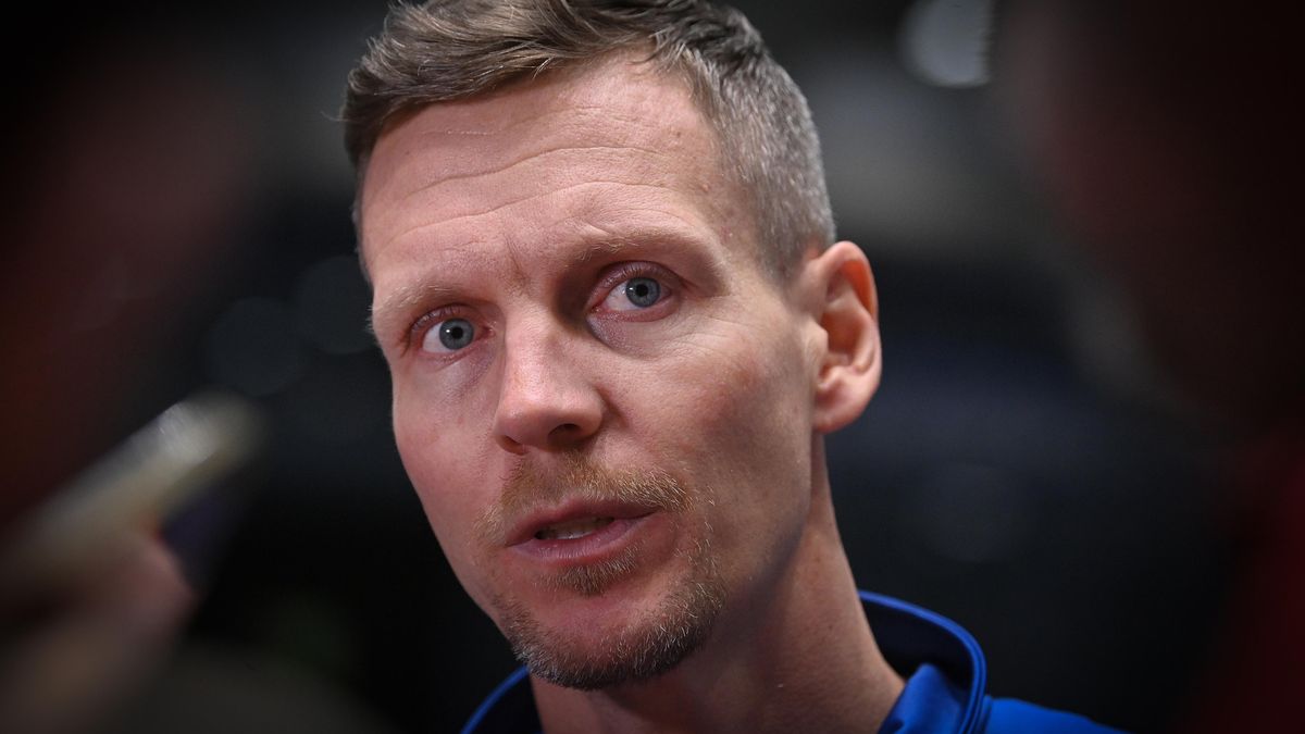 Berdych poprvé v roli kapitána. Tenistům rozdal kulichy a řešil světla v hale