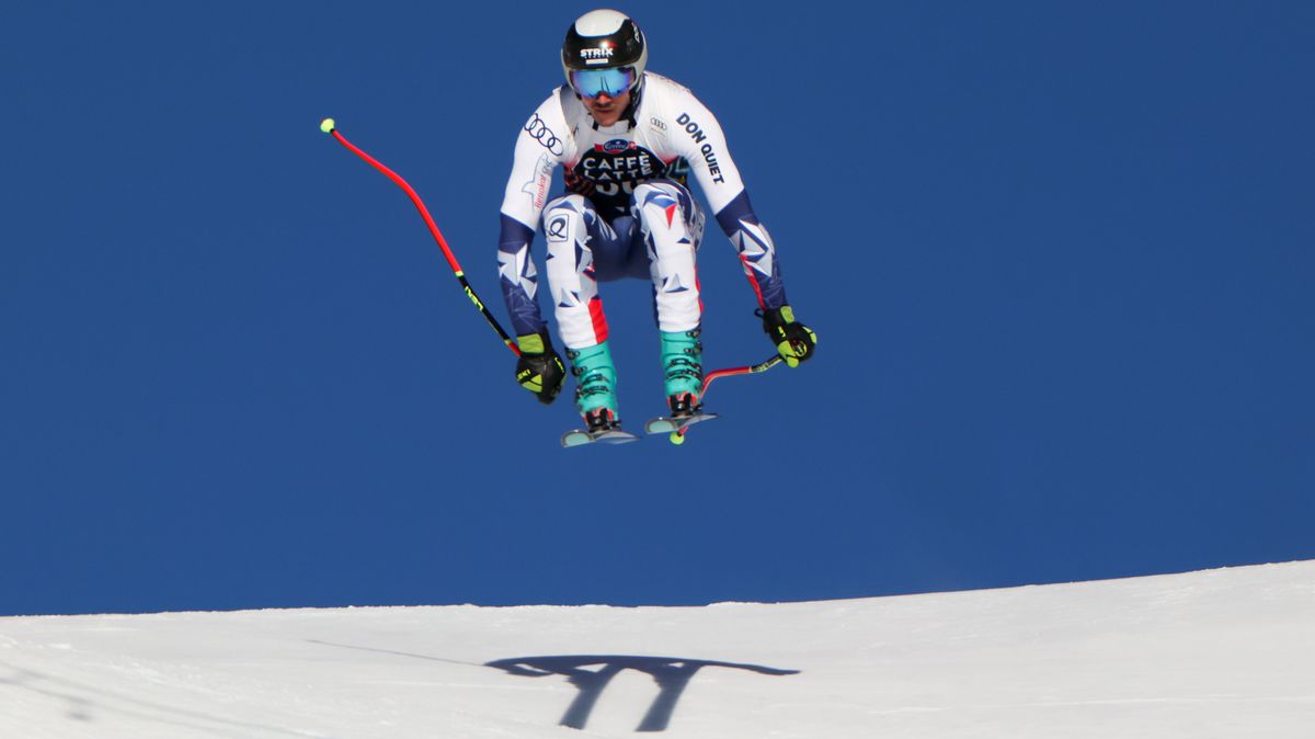 Zabystřan nedokončil superobří slalom v Kitzbühelu, vládl Odermatt