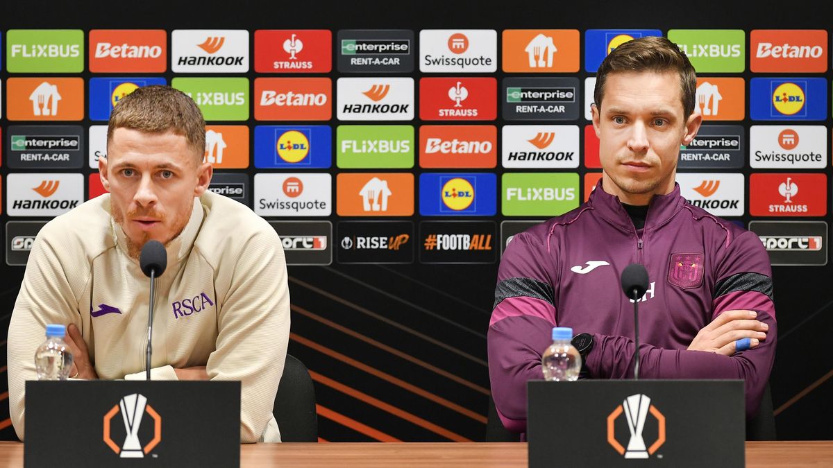 Věřím, že se v Plzni se budeme bavit jen o fotbale, řekl kouč Anderlechtu