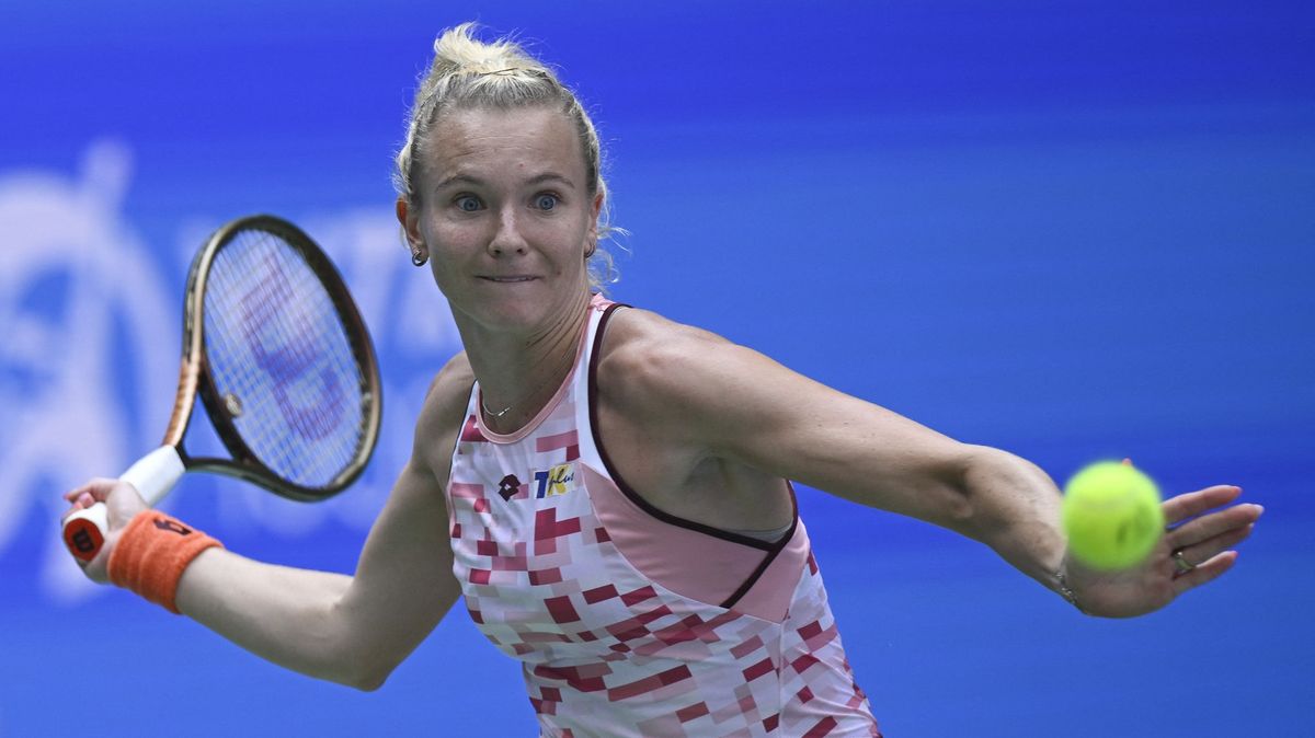 Siniaková hraje proti Šwiatekové na třetím největším dvorci