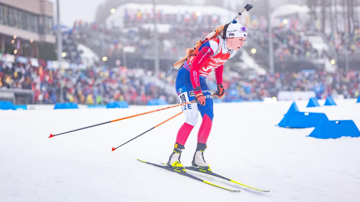 Biatlonistky na nejdelší trati ve čtyřech, premiéra Mikolášové přijde až ve štafetě