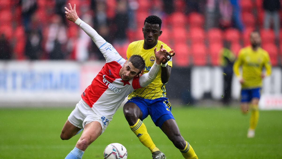 Sparta ani Slavia ho nezískaly. Bývalý záložník Zlína či Táborska míří do Serie A