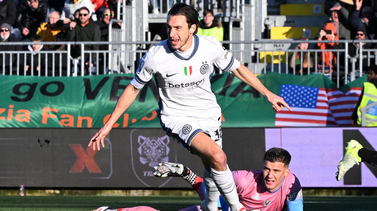 Inter Milán se po páté výhře v řadě posunul na druhé místo