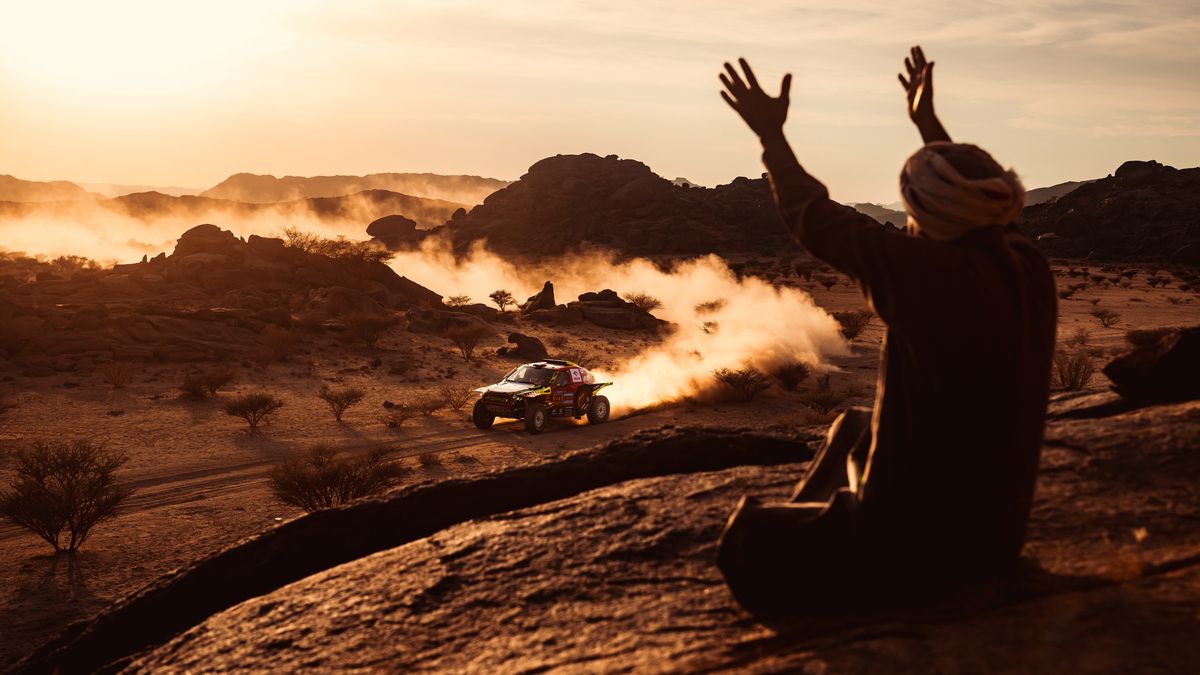 Budeme fňukat a o tom Dakar je, ví Prokop. Slavná rallye servíruje extrémní úvod