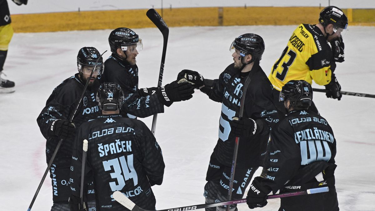Rozjetá Sparta v hokejové Lize mistrů přivítá Tomáškův Färjestad