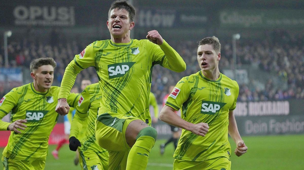Trenér Leverkusenu o odchodu Hložka: Udělal dobře