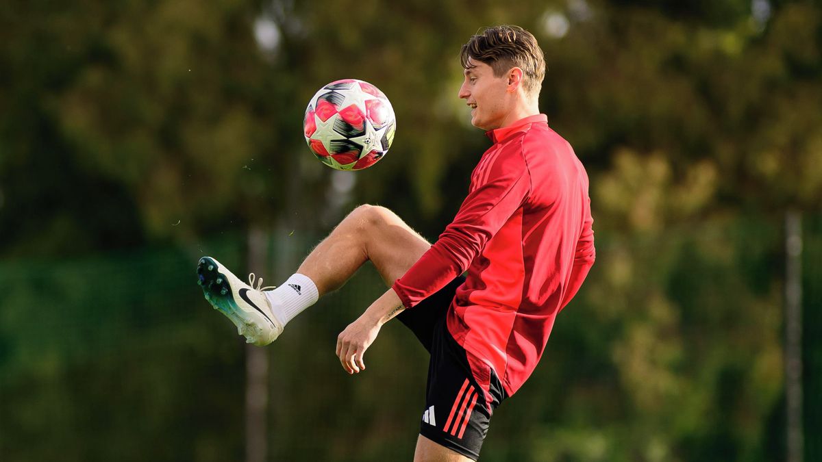 Sparta Midfielder Out After Surgery – Season End Injury