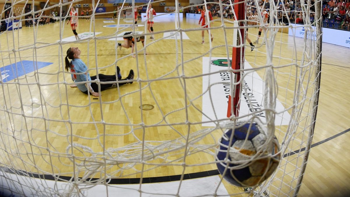 Házenkářky Slavie postoupily přes Skopje do čtvrtfinále Evropského poháru