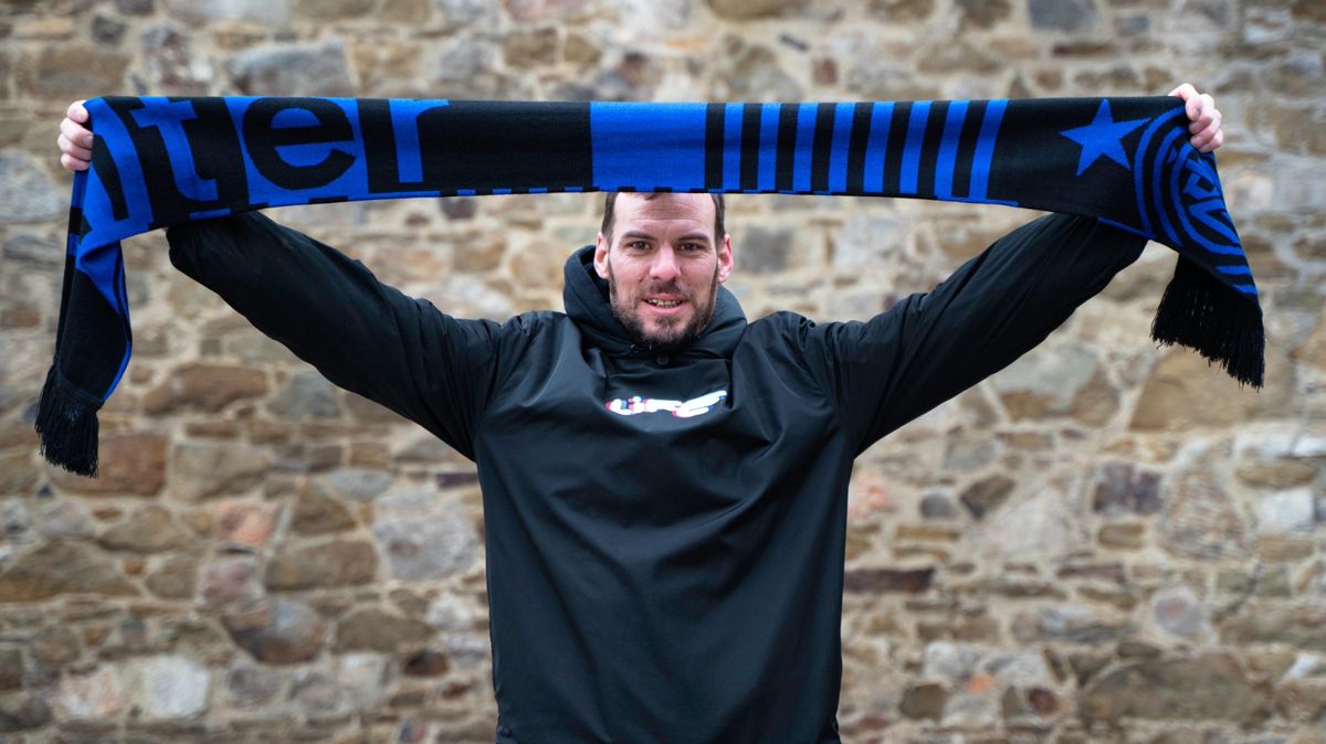 Přijedou chlastat a nemají rádi Poborského. Z Prahy jsme nadšení, hlásí fanoušek Interu