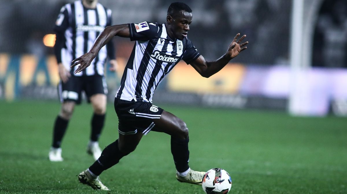 PAOK Soluň před zápasem se Slavií remizoval v městském derby s Arisem