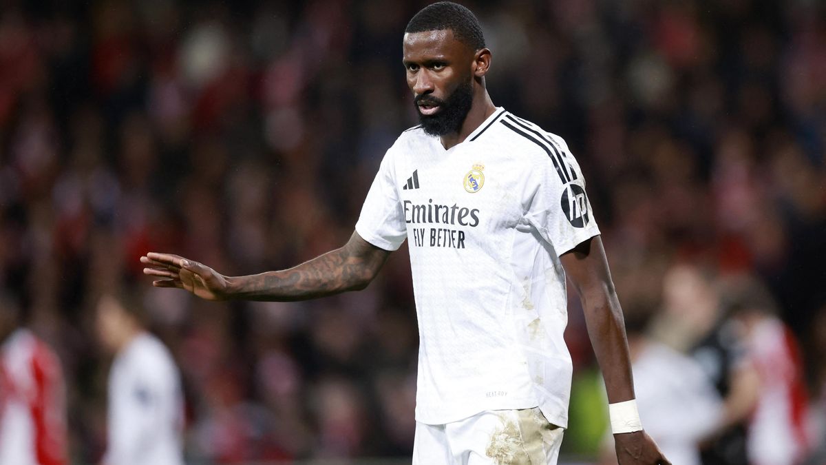 Real Madrid přišel před klíčovou fází sezony o stopera Rüdigera
