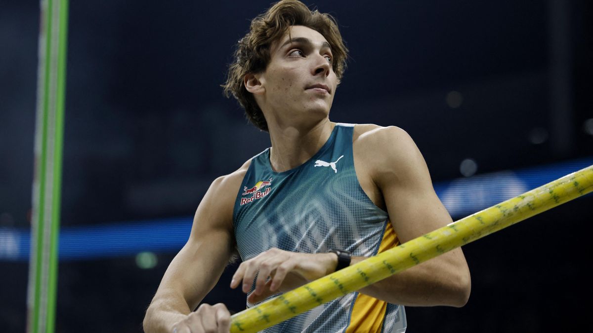 Duplantis v Berlíně zkoušel světový rekord, vyhrál výkonem roku 610 cm