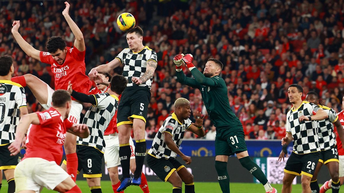 Brankář Vaclík pomohl Boavistě k první výhře po osmi porážkách