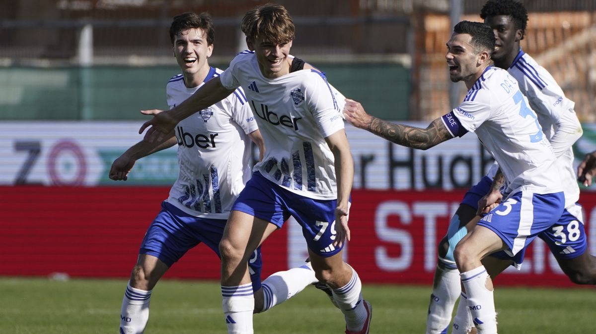 Como zvítězilo na hřišti Fiorentiny a vzdálilo se pásmu sestupu