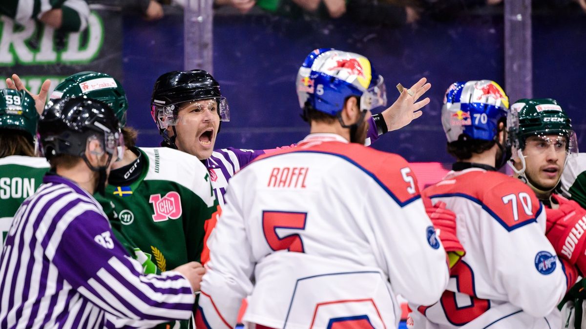 Šílenost ve švédské juniorce. Rozhodčí vyloučil všechny hráče