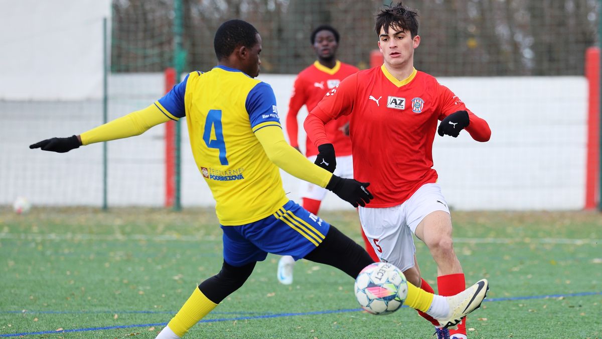 Ve Zbrojovce neměl jisté vytížení. Talent ze známé rodiny přestupuje do Slovácka