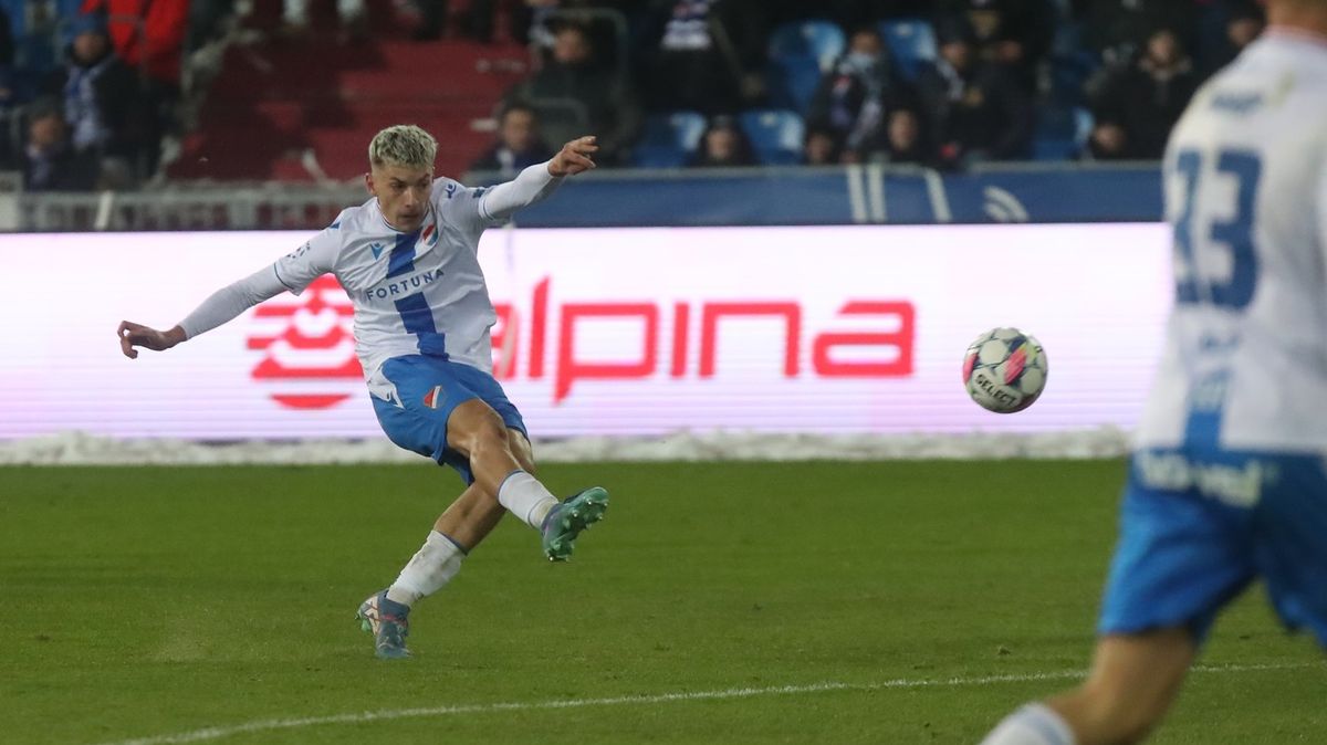 Dobrá zpráva pro Baník. Klíčový záložník prodloužil smlouvu