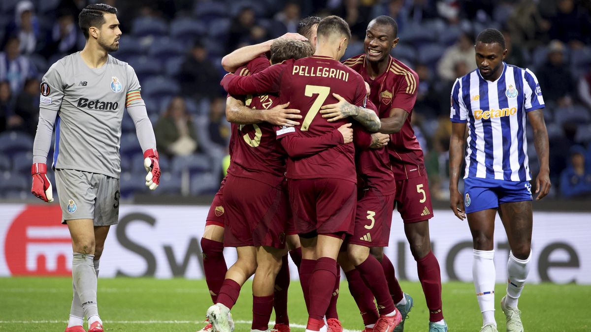 Fotbalisté AS Řím, Alkmaaru a FCSB postoupili do osmifinále Evropské ligy