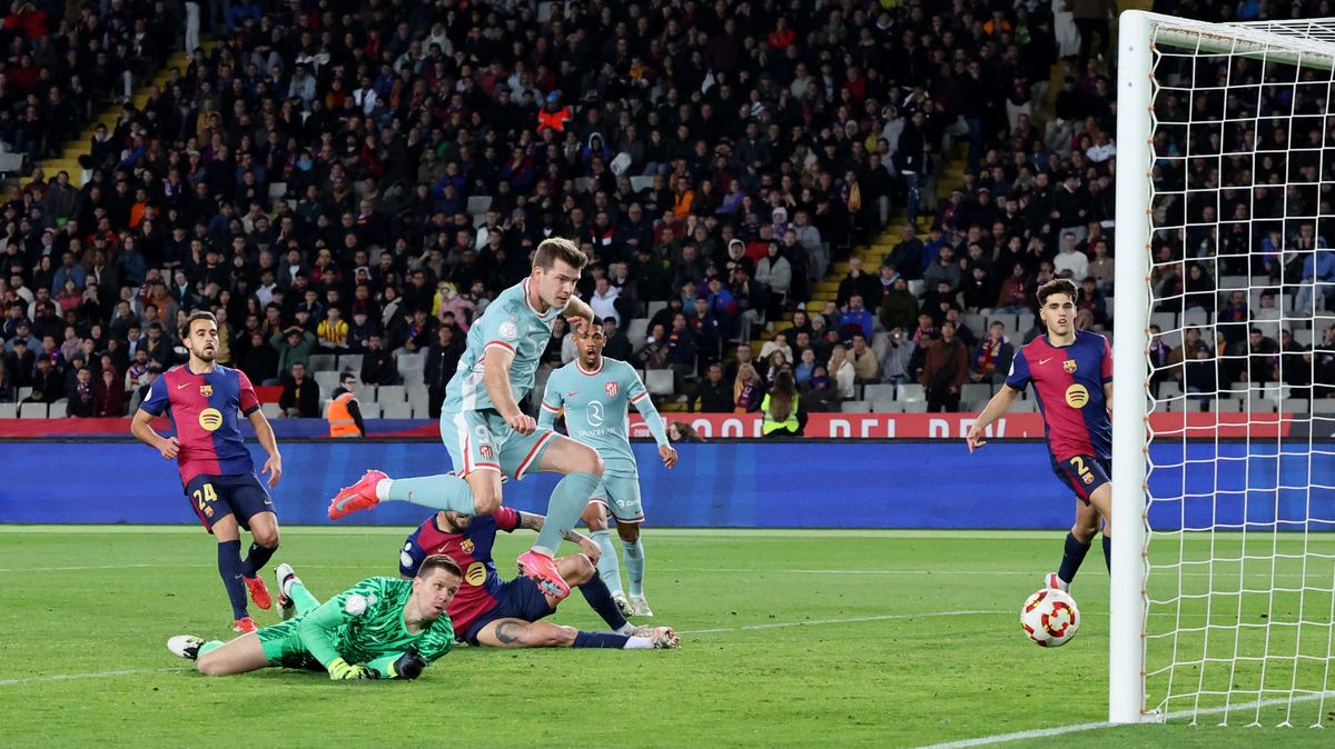 Epická přestřelka. Skvělý zápas, ale tohle si nemůžeme dovolit, zlobí se kouč Barcelony