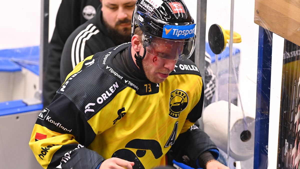 Ondřej Kaše po nárazu do hrazení nedohrál. Snad bude brzy v pořádku, říkal Mlejnek