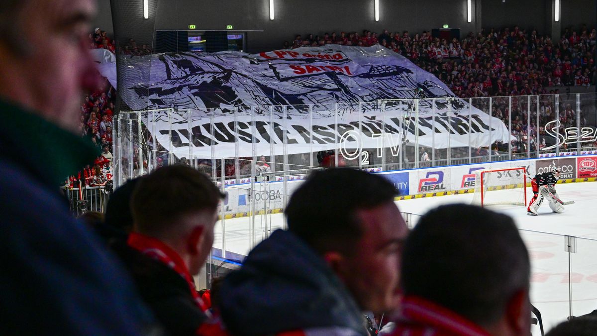 Vyhrocená dohra derby. Dva fanoušci Pardubic vtrhli do tunelu k rozhodčím, klub se s nimi nemazal
