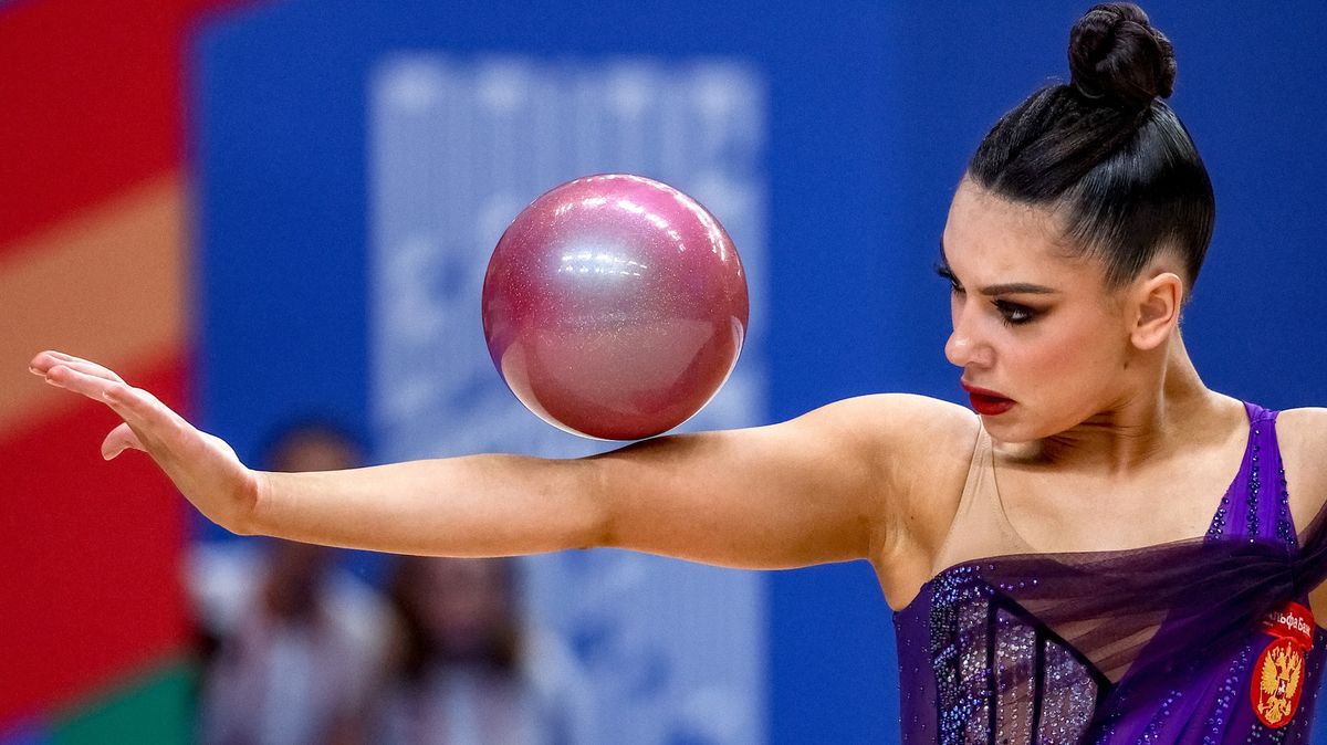 Ruští lékaři selhali. Gymnastce omylem odoperovali zdravý meniskus