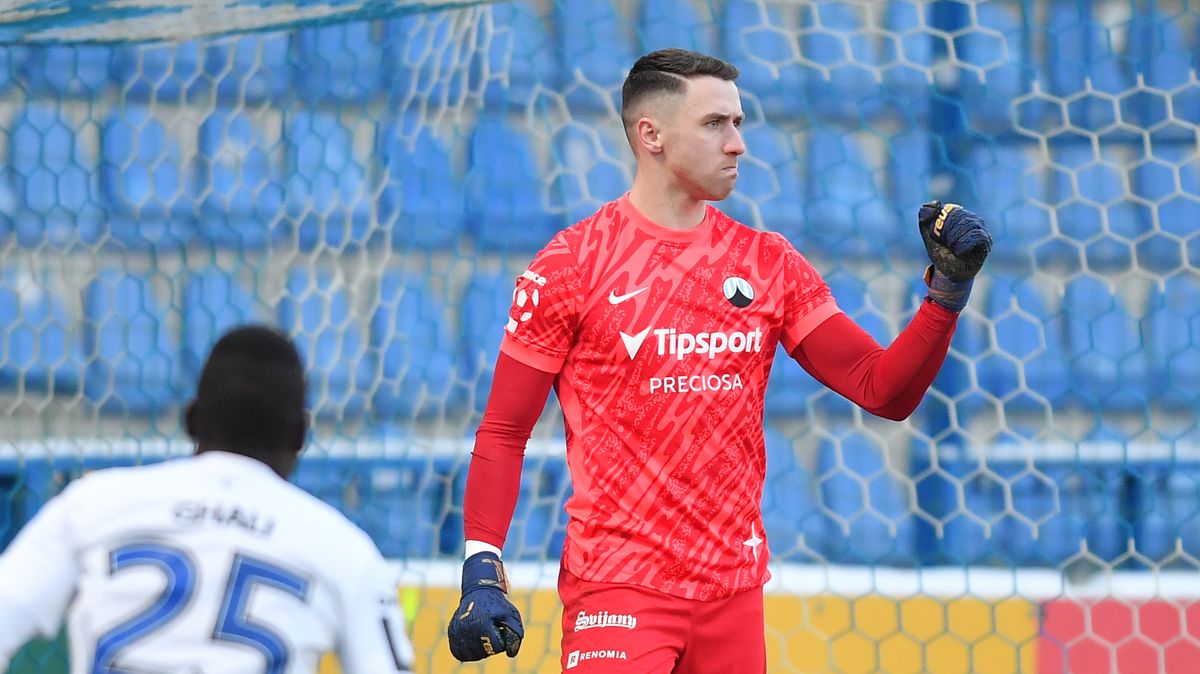 Zatlačil na Koubka. Snad jsem trenérům zamotal hlavu, věří si Krajčírik