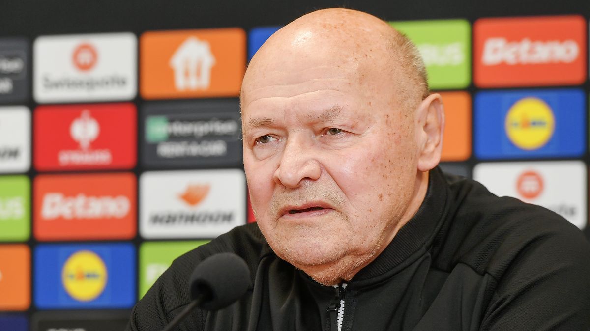 Ferencváros sice v lize prohrál, ale soupeře drtil, varuje Koubek před odvetou