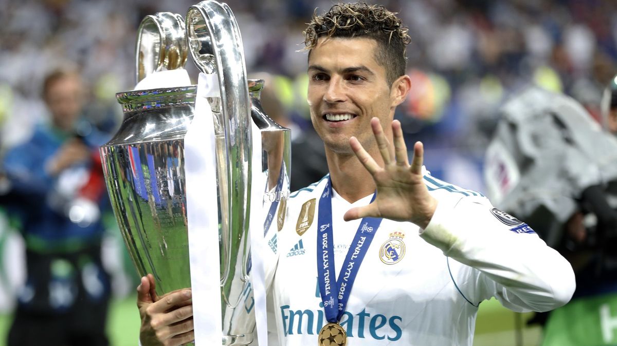 PAMĚŤ SPORTU: Jubilant Ronaldo. Sobec, svalovec i modla, která hýbe burzou