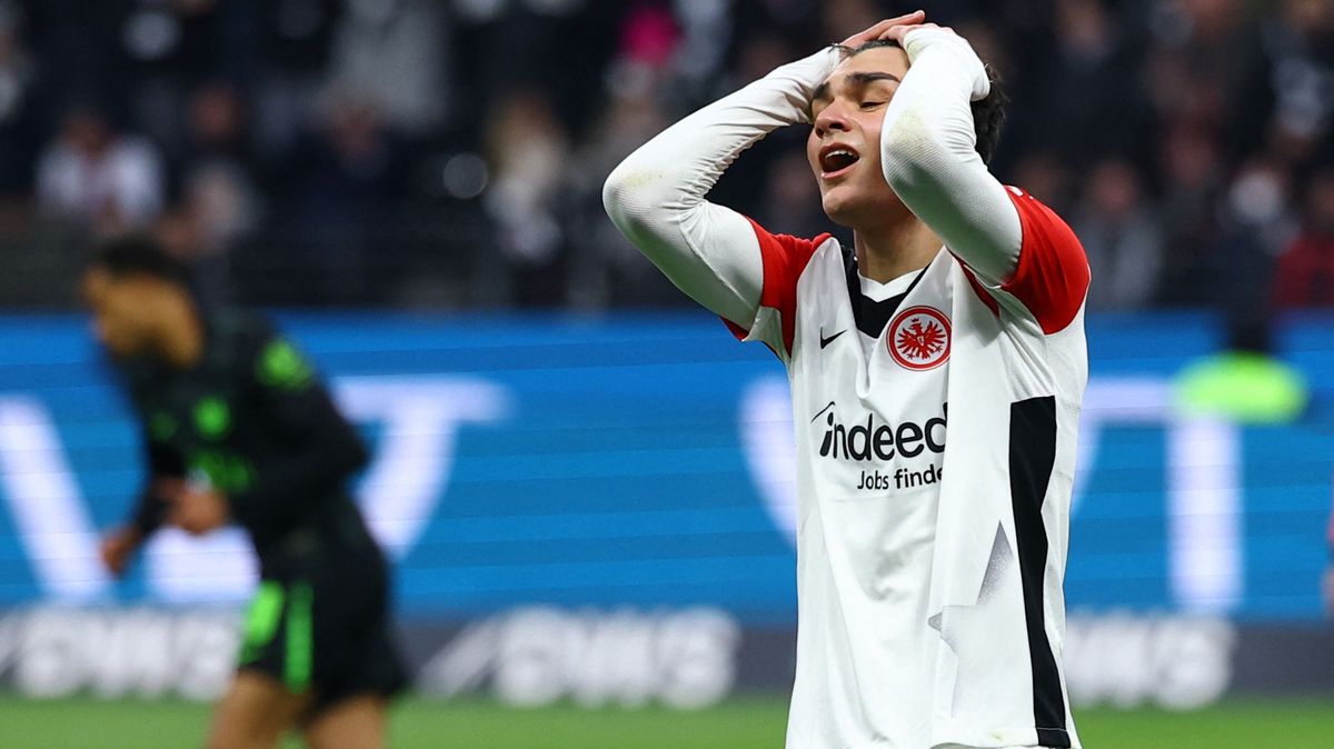 Frankfurt remizoval s Wolfsburgem a čelo tabulky se mu vzdaluje