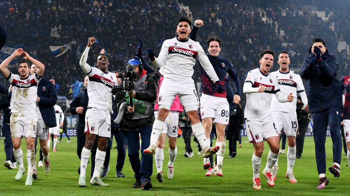 Boloňa je po 26 letech v semifinále Italského fotbalového poháru