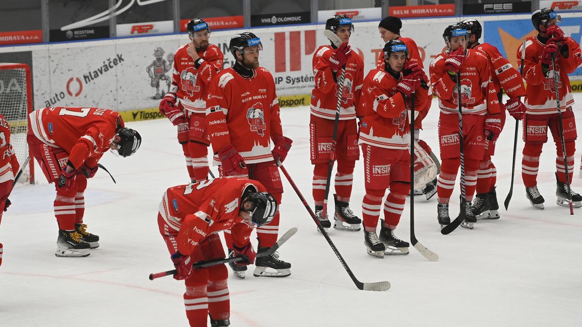 Ty naše chyby, to byla hrůza…Někteří hráči si asi neuvědomují hrozbu baráže, láteřil kouč Olomouce Tomajko