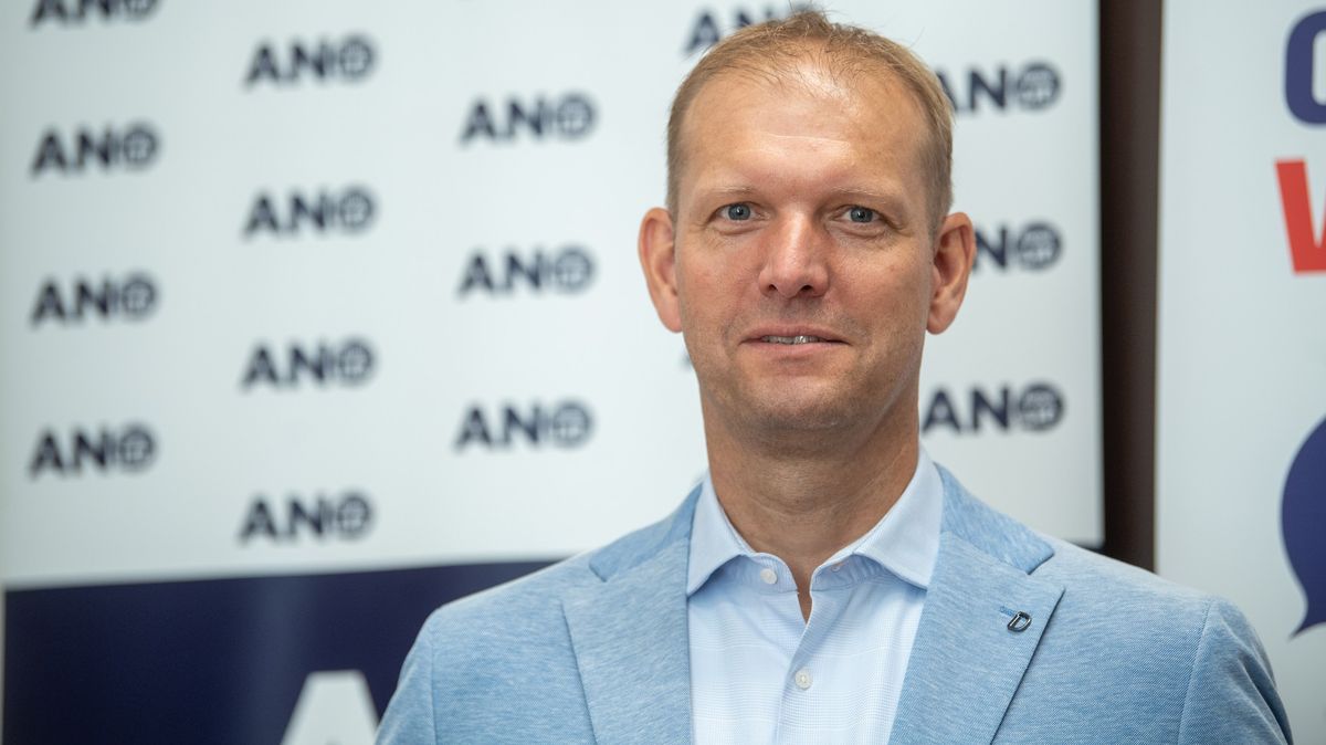 Změna ve vedení Dynama. Salfický v klubu končí a bude se naplno věnovat politice
