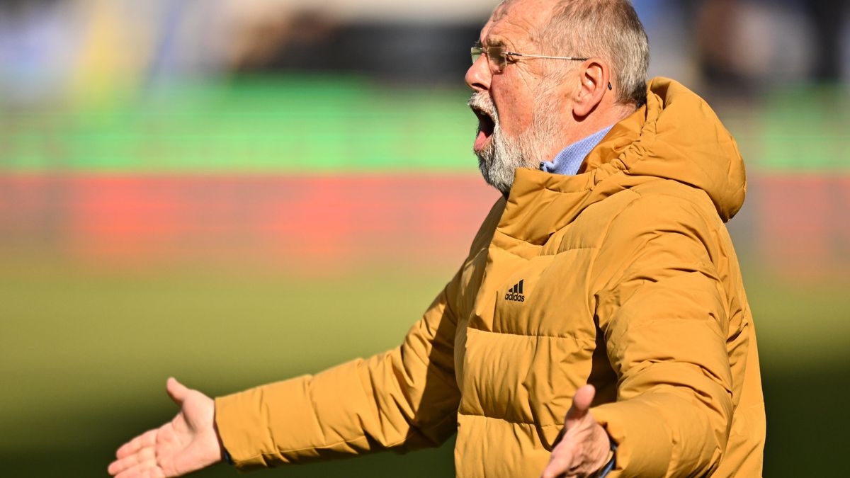 Jak Duklu zastavila celní správa. Kania nás nechce pustit na zápas? vtipkovali hráči
