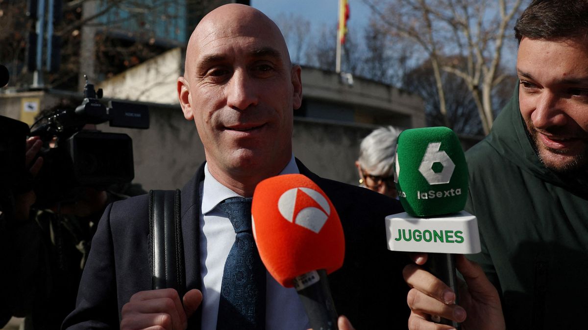 Španělská prokuratura se odvolala proti trestu pro Rubialese za polibek