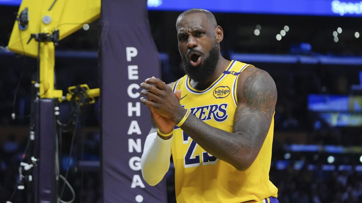 Lakers budou v NBA bez zraněného Jamese podle médií zhruba dva týdny