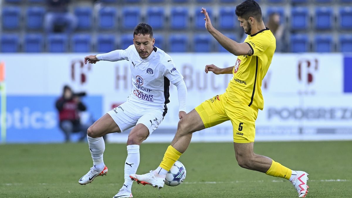 Fotbalisté Slovácka a Hradce už vědí, kdy proti sobě nastoupí