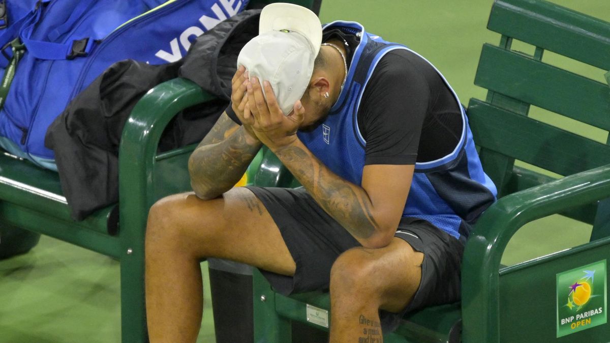 Krutý konec, zdrcený Kyrgios opouštěl kurt v slzách