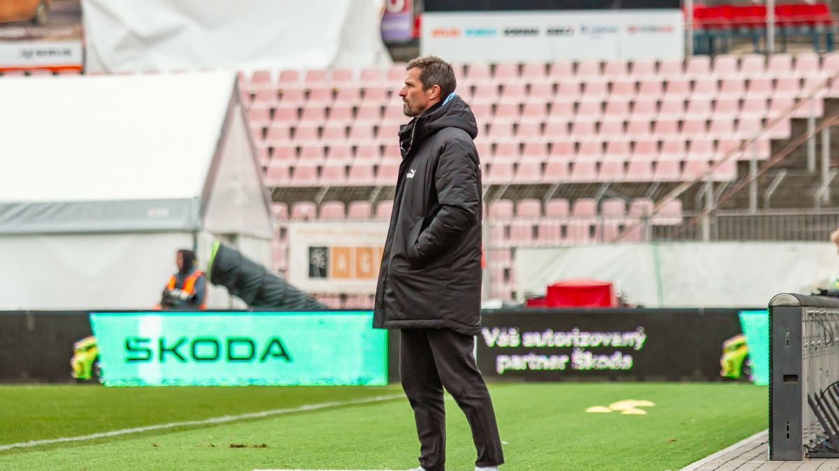 Zbrojovka je pořád u dna druhé ligy. Klub odvolal trenéra a má dočasnou náhradu