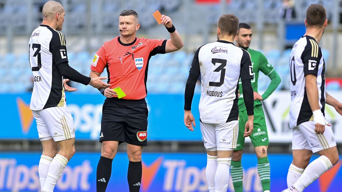 Průšvih pro zbídačené Budějovice. FIFA jim zakázala přestupy