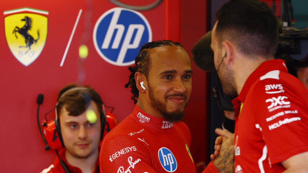 Komunikace ve Ferrari stále vázne. O dešti jsem neměl správné informace, stěžuje si Hamilton