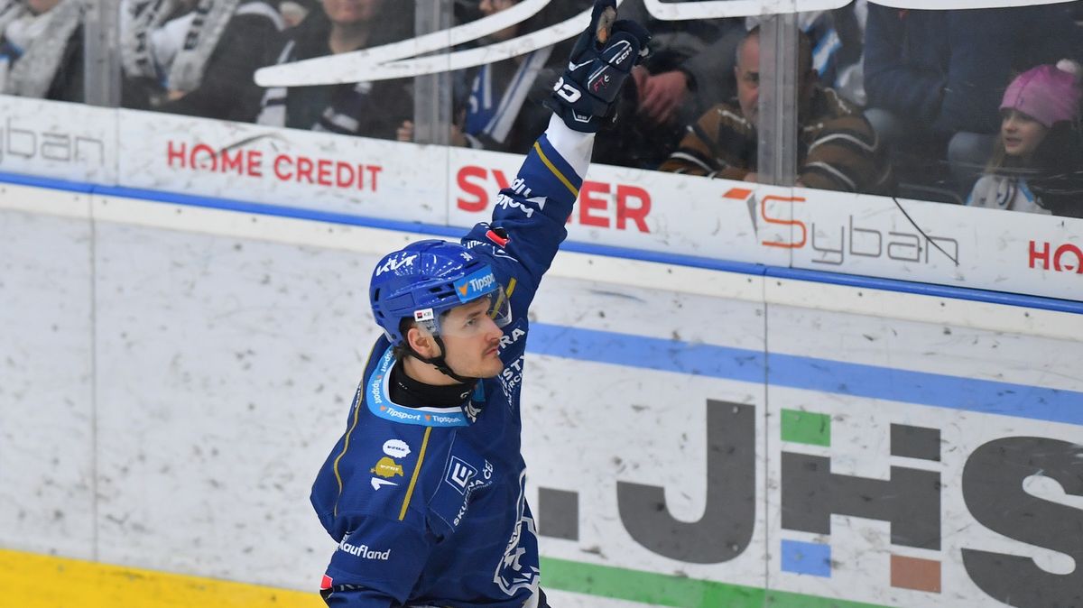 Nejproduktivnější hráč extraligy podepsal smlouvu v NHL. Karlovy Vary tak ostrouhaly