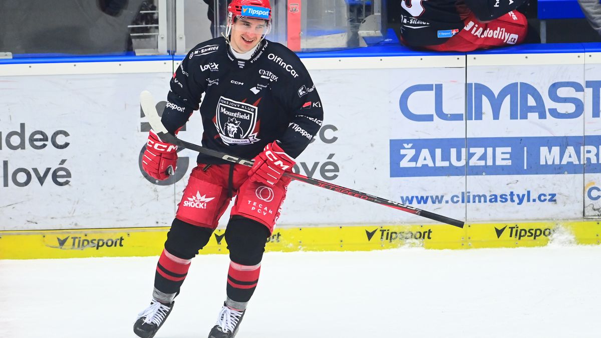 Hradec před Pardubicemi? Šťastný si do rivala rýpl: Můžeš nakoupit dvacet drahých hráčů…