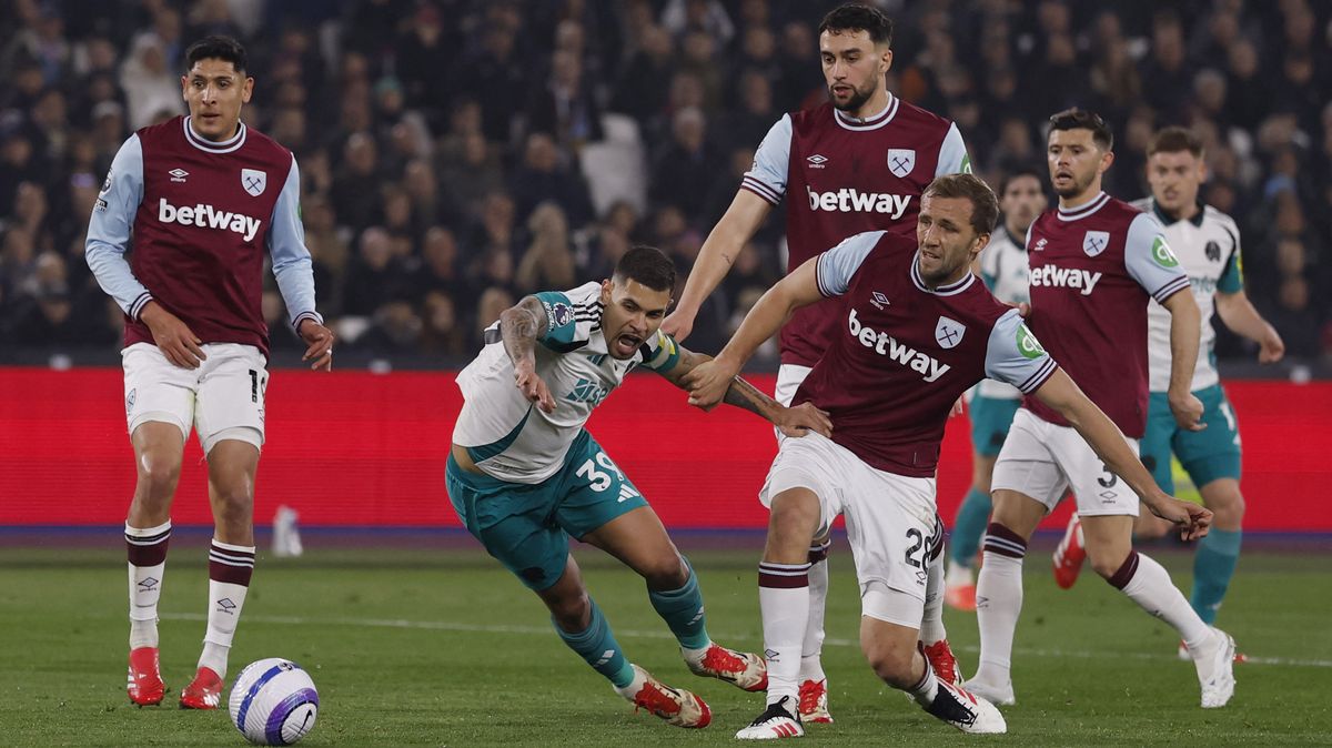 West Ham podlehl Newcastlu, Souček spálil velkou šanci