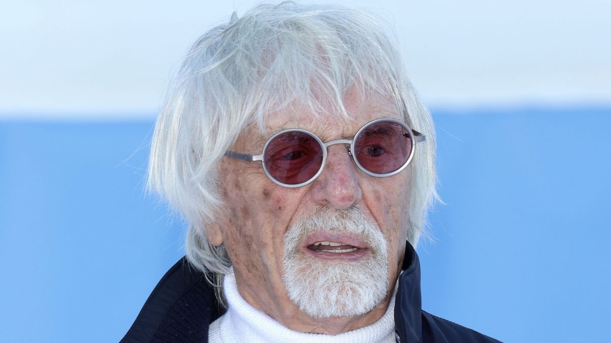 Ecclestone prodal sbírku 69 vozů F1 dědici po zakladateli Red Bullu