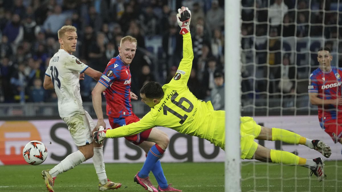 Šokované Lazio. Třáslo se o postup a někdy se nedostalo ani za půlku, píší v Itálii